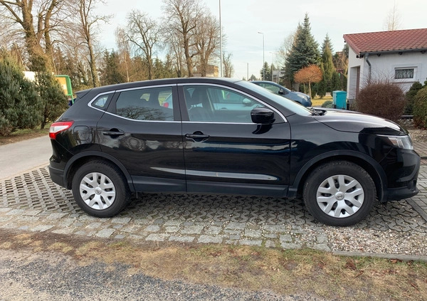 Nissan Qashqai cena 61700 przebieg: 77340, rok produkcji 2016 z Wolsztyn małe 56